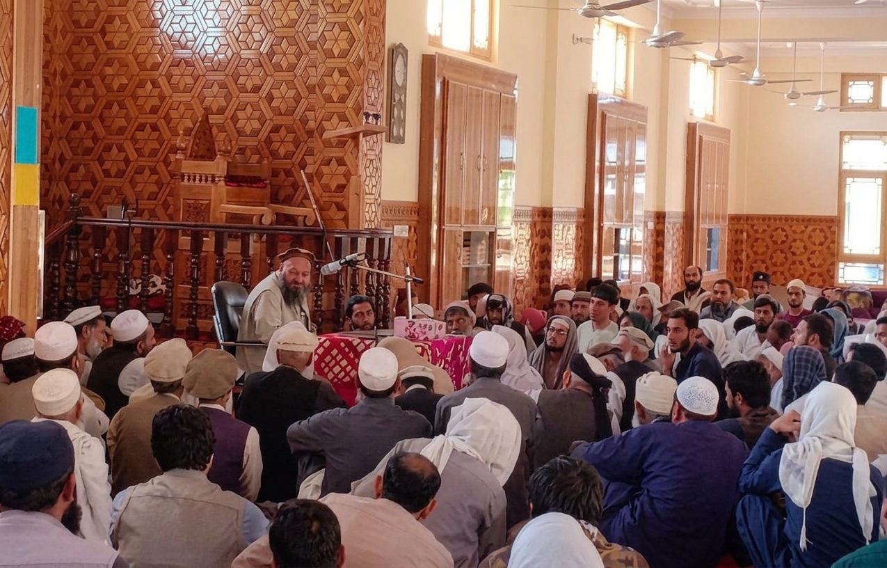 Promoting Moderation and Rejecting Extremism